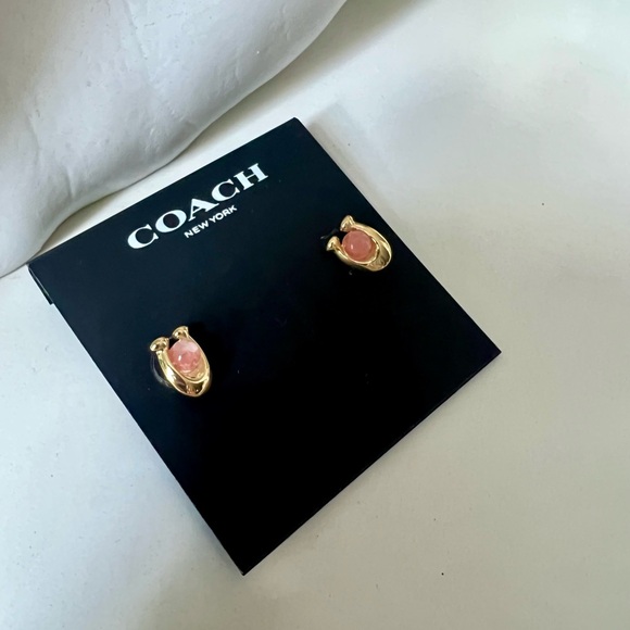 NWT Coach Horse shoe shape with rose quarts stone earrings💕 - Picture 2 of 11